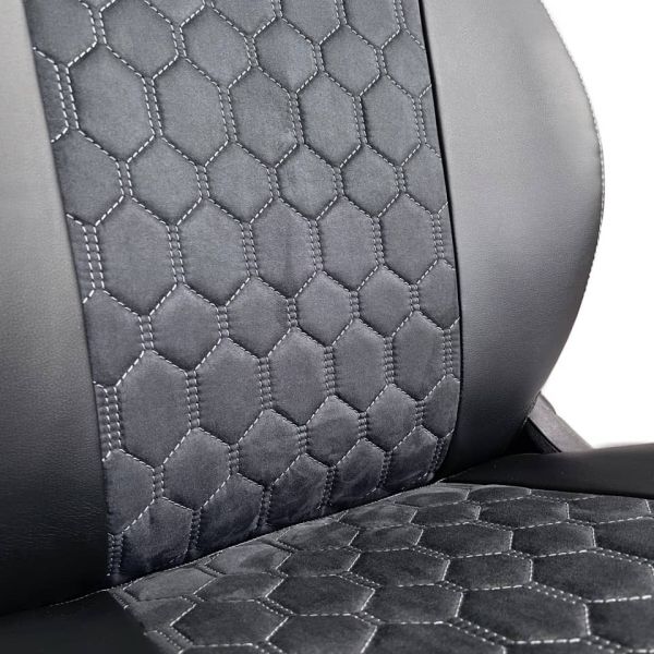 Чехлы Алькантара на Chevrolet Cruze 2009-2015 г.в. Чехлы Алькантара на Chevrolet Cruze 2009-2015 г.в.