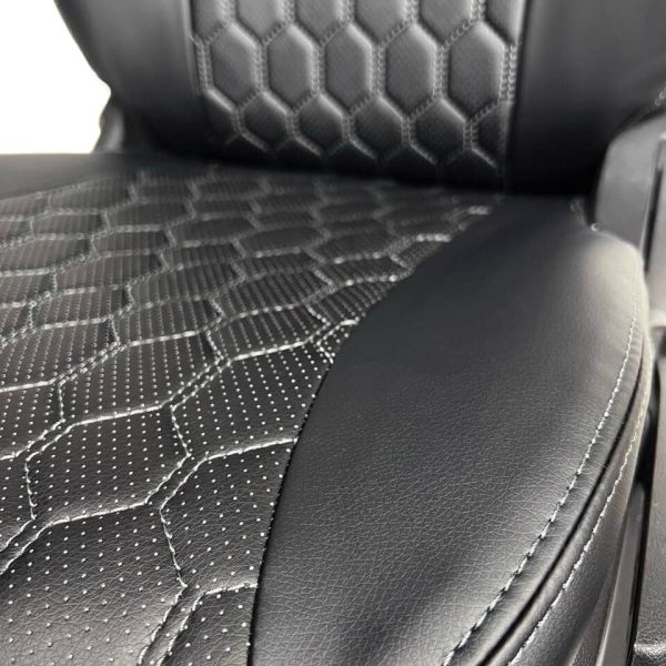 Чехлы Экокожа Ромб на SsangYong Kyron 2006-2015 г.в. Чехлы Экокожа Ромб на SsangYong Kyron 2006-2015 г.в.