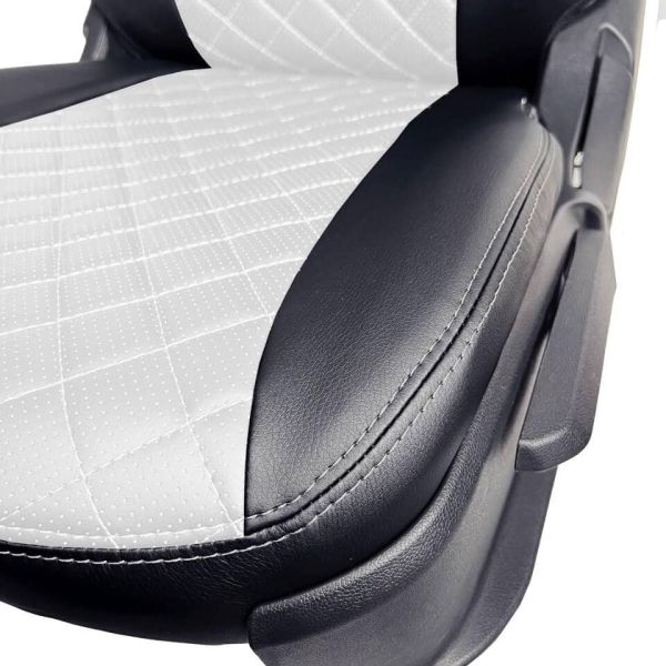 Чехлы Экокожа Ромб на SsangYong Kyron 2006-2015 г.в. Чехлы Экокожа Ромб на SsangYong Kyron 2006-2015 г.в.