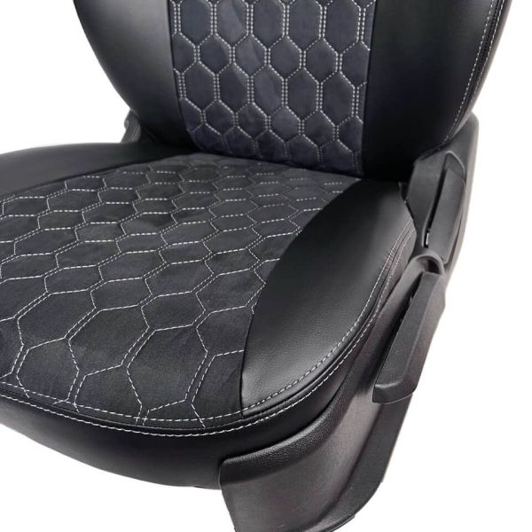 Чехлы Алькантара на Chevrolet Cruze 2009-2015 г.в. Чехлы Алькантара на Chevrolet Cruze 2009-2015 г.в.