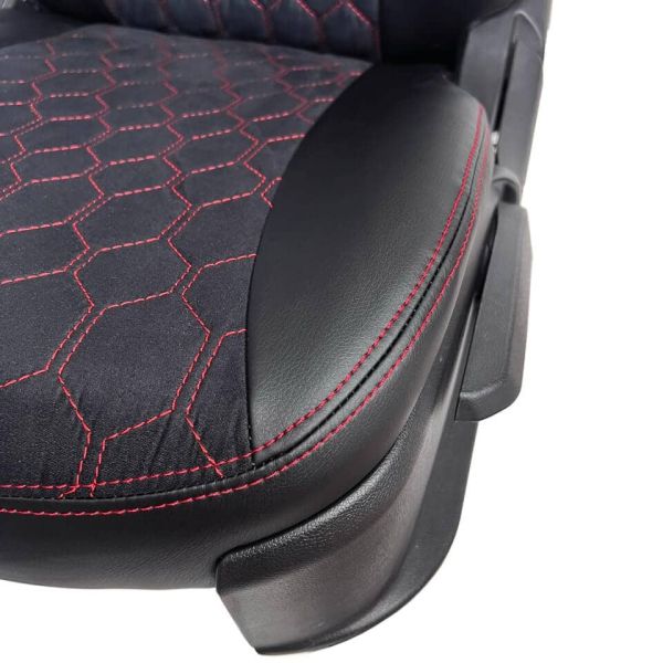 Чехлы Алькантара на Chevrolet Cruze 2009-2015 г.в. Чехлы Алькантара на Chevrolet Cruze 2009-2015 г.в.